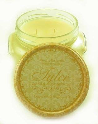 Tyler Candle Company EGGNOG 22 Ounce Candle